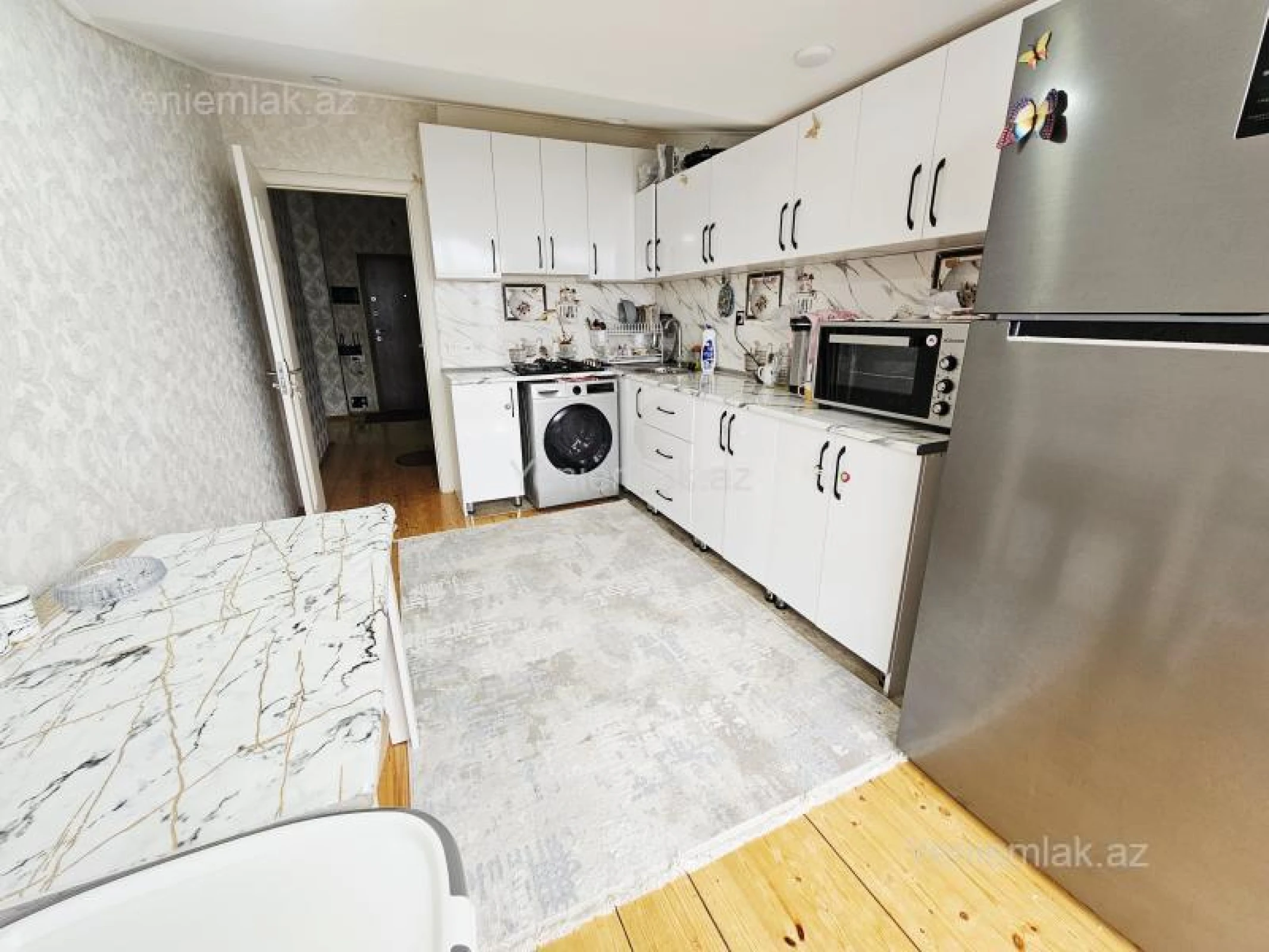 Satılır 2 otaqlı yeni tikili 64 m²