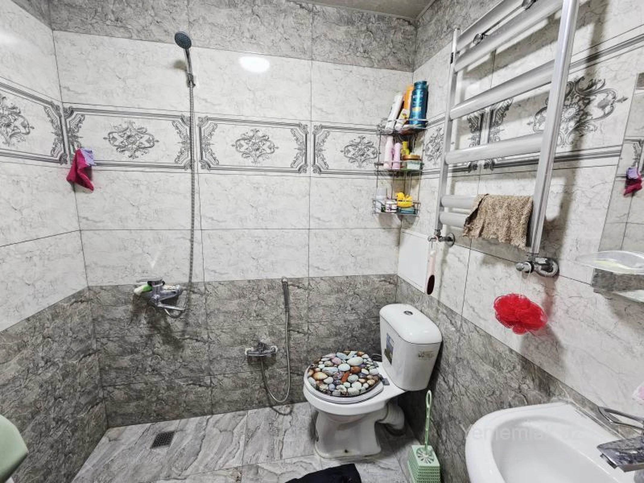 Satılır 2 otaqlı yeni tikili 64 m²