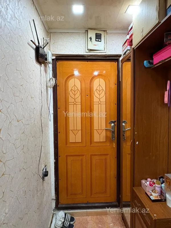 Satılır 2 otaqlı köhnə tikili 55 m²