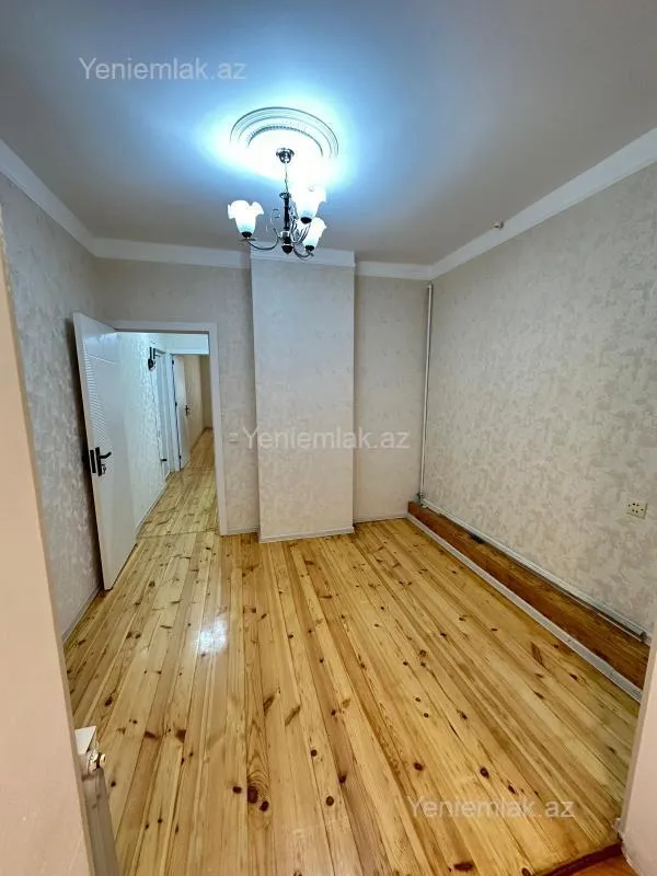 Satılır 1 otaqlı köhnə tikili 40 m²