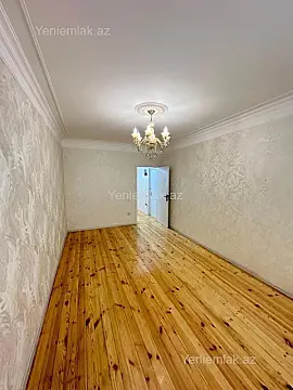Satılır 1 otaqlı köhnə tikili 40 m²