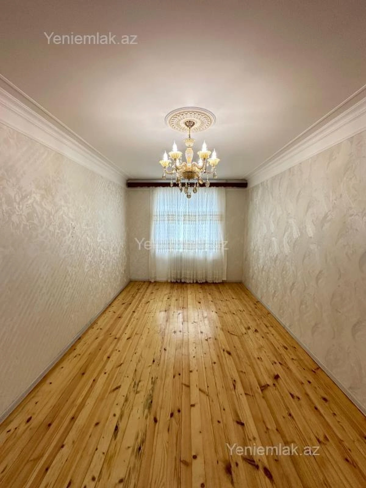 Satılır 1 otaqlı köhnə tikili 40 m²