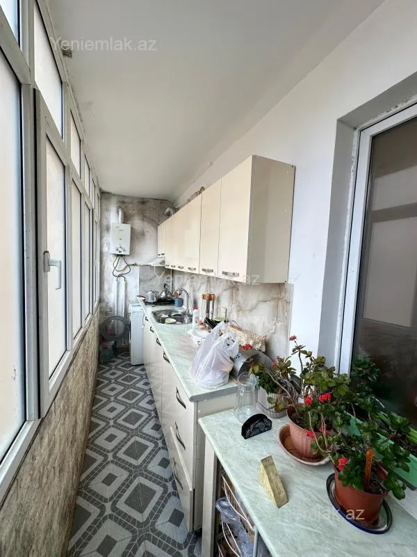 Satılır 2 otaqlı köhnə tikili 60 m²