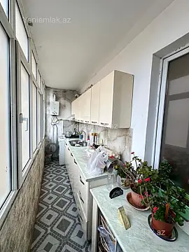Satılır 2 otaqlı köhnə tikili 60 m²