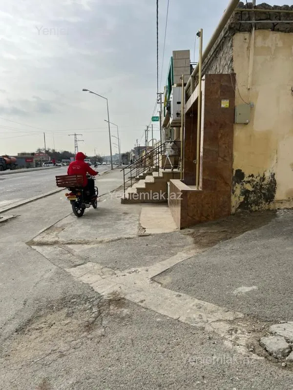 Satılır 5 otaqlı həyət evi 146 m²