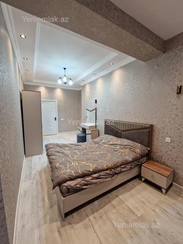 Satılır 3 otaqlı yeni tikili 107 m²