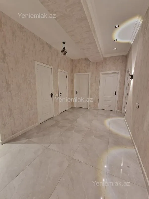 Satılır 3 otaqlı yeni tikili 107 m²