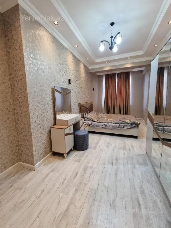Satılır 3 otaqlı yeni tikili 107 m²
