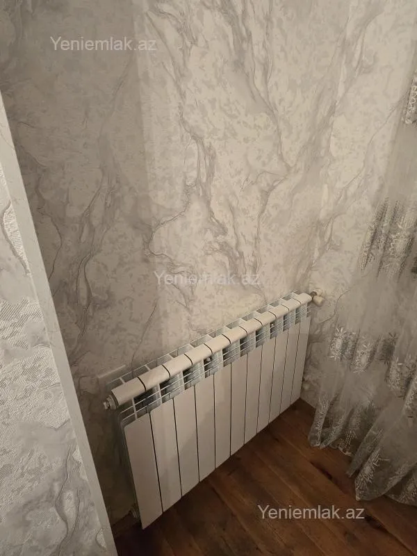 Satılır 1 otaqlı köhnə tikili 36 m²