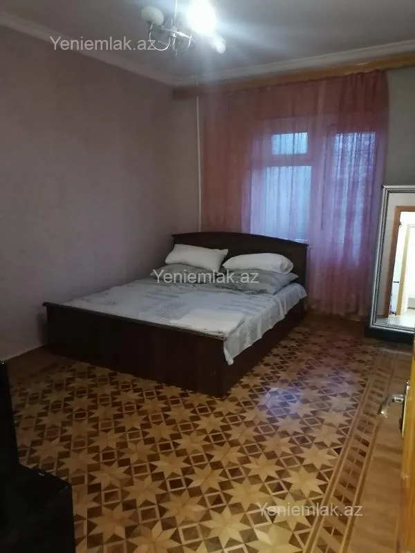 Satılır 3 otaqlı köhnə tikili 79.9 m²