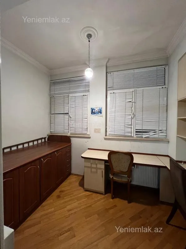 Satılır 3 otaqlı yeni tikili 114 m²