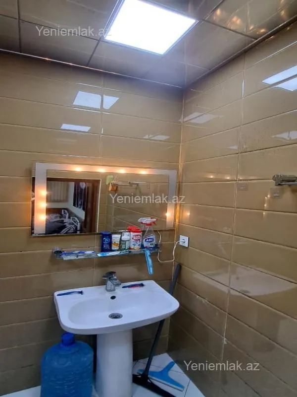 Satılır 1 otaqlı yeni tikili 30 m²