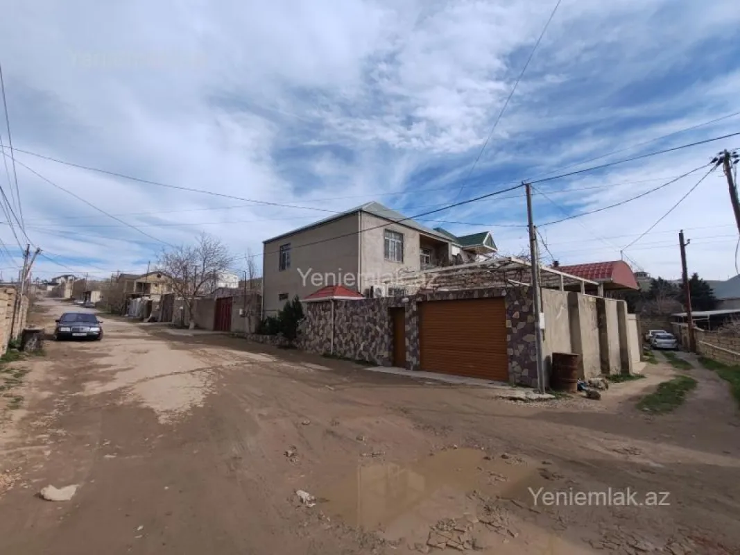 Satılır 4 otaqlı həyət evi 109.7 m²
