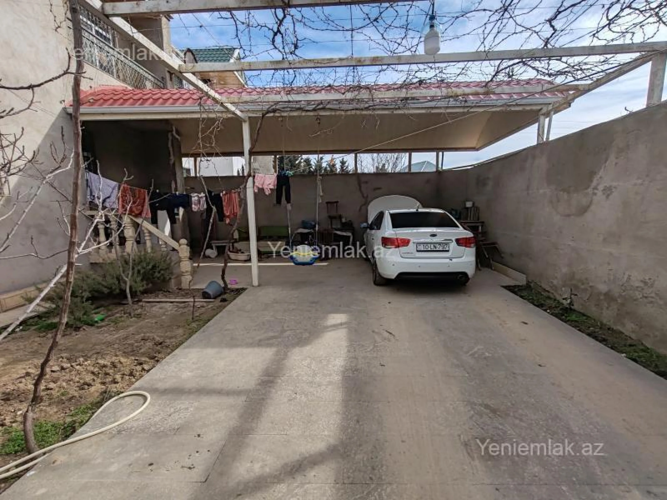 Satılır 4 otaqlı həyət evi 109.7 m²