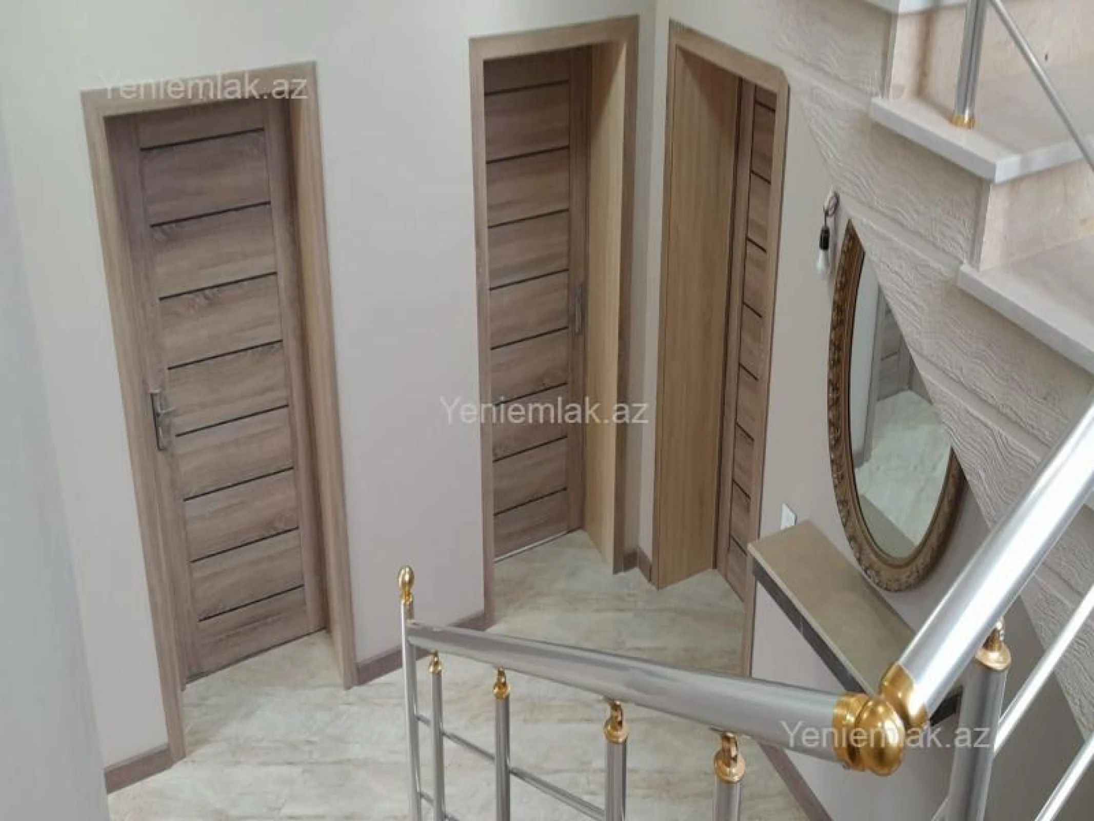 Satılır 6 otaqlı həyət evi 236 m²