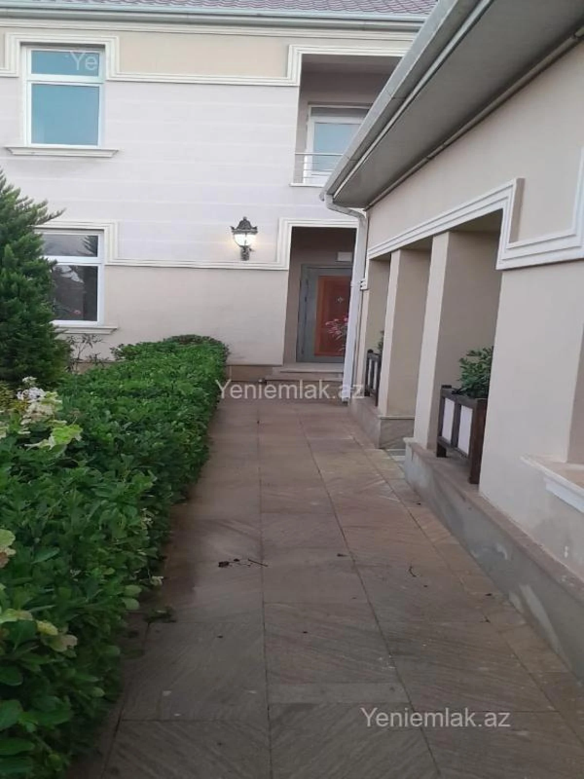 Satılır 6 otaqlı həyət evi 236 m²