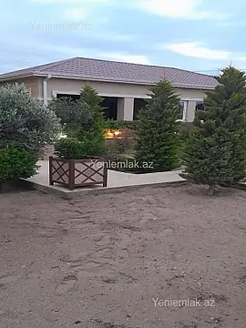 Satılır 6 otaqlı həyət evi 236 m²