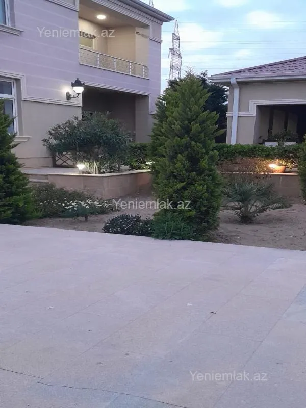 Satılır 6 otaqlı həyət evi 236 m²