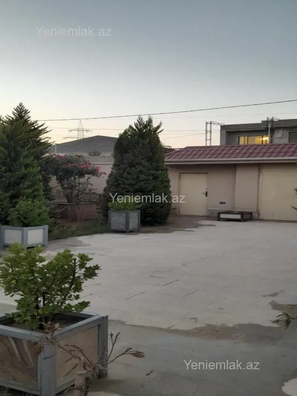 Satılır 6 otaqlı həyət evi 236 m²