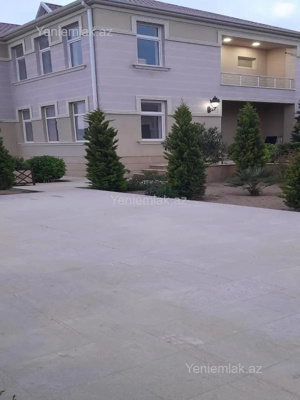 Satılır 6 otaqlı həyət evi 236 m²
