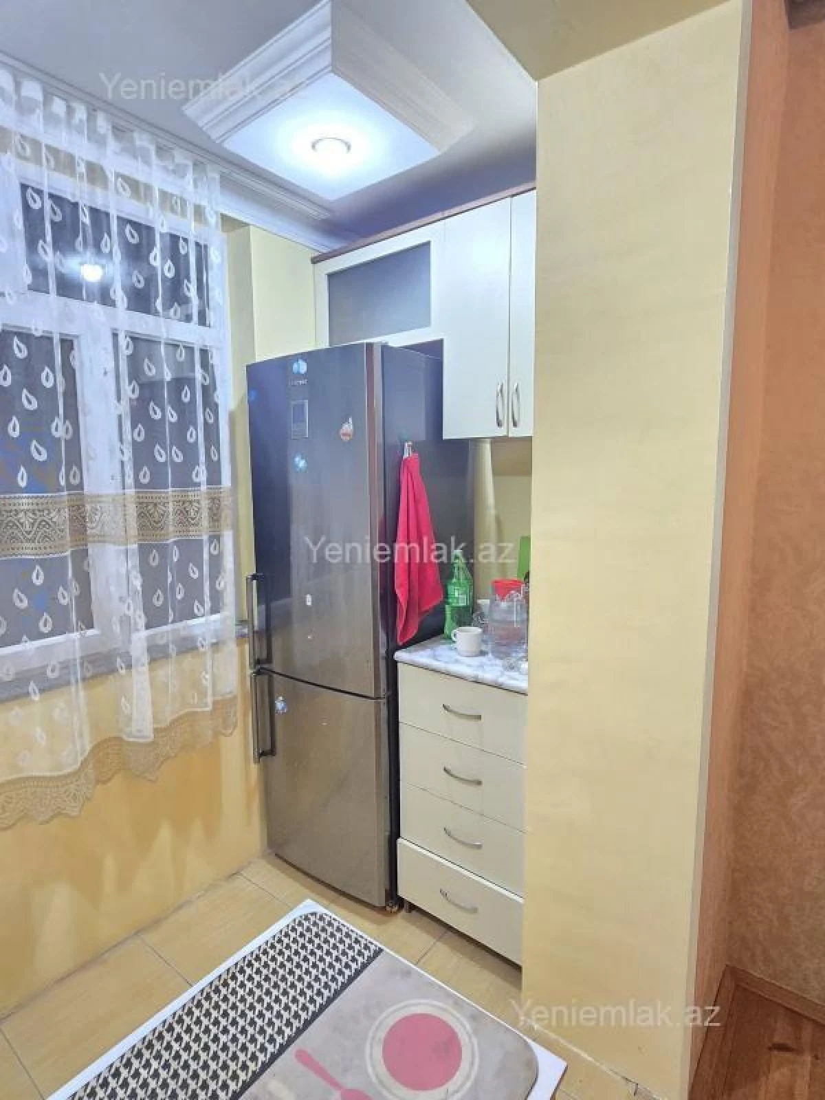 Satılır 1 otaqlı köhnə tikili 35 m²
