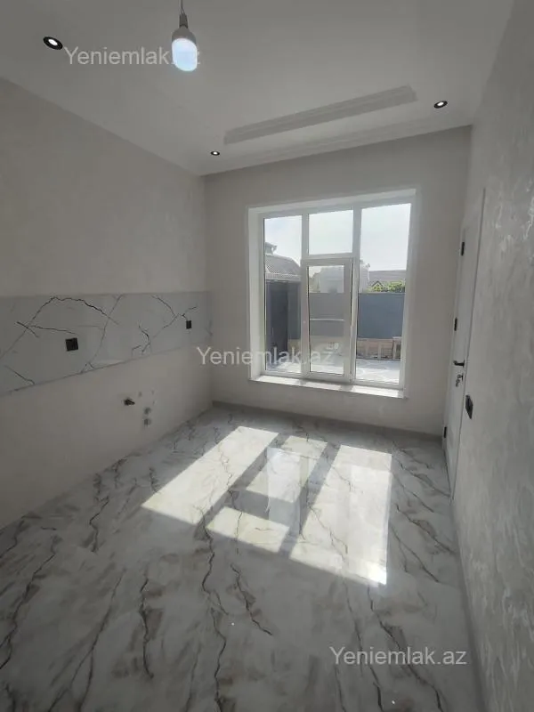 Satılır 4 otaqlı həyət evi 130 m²