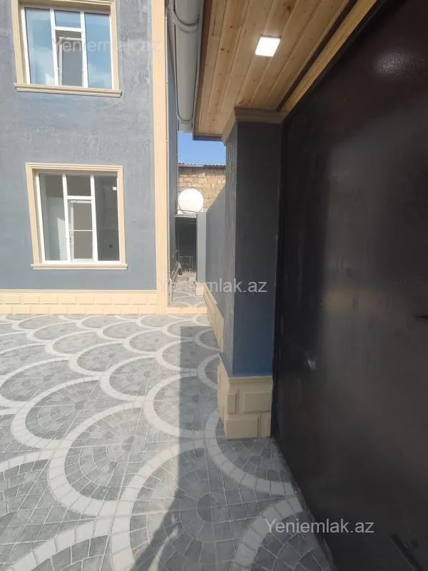 Satılır 4 otaqlı həyət evi 130 m²