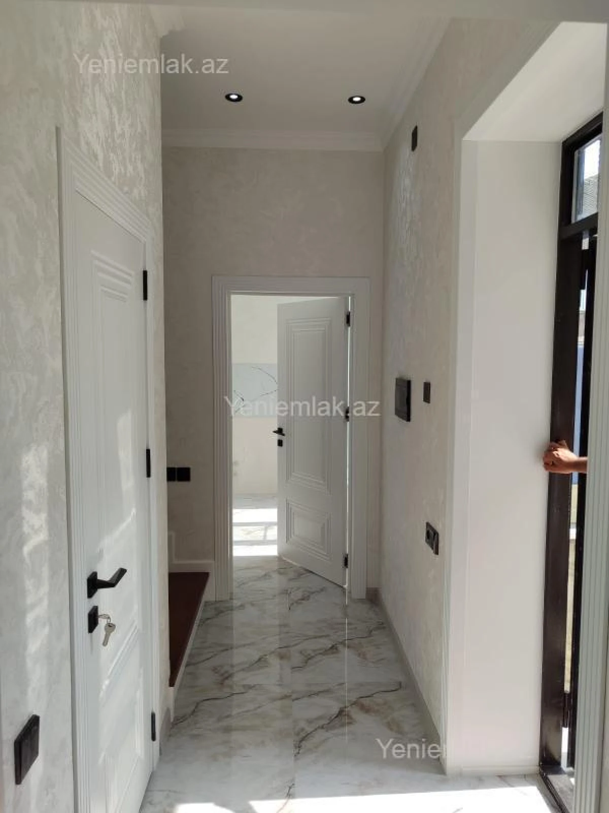 Satılır 4 otaqlı həyət evi 130 m²