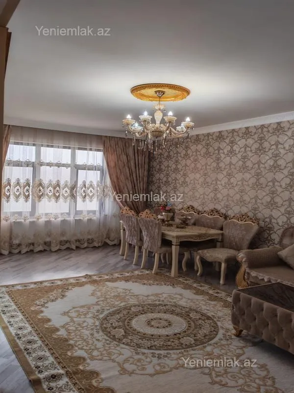 Satılır 4 otaqlı həyət evi 240 m²