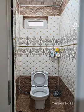 Satılır 4 otaqlı həyət evi 240 m²