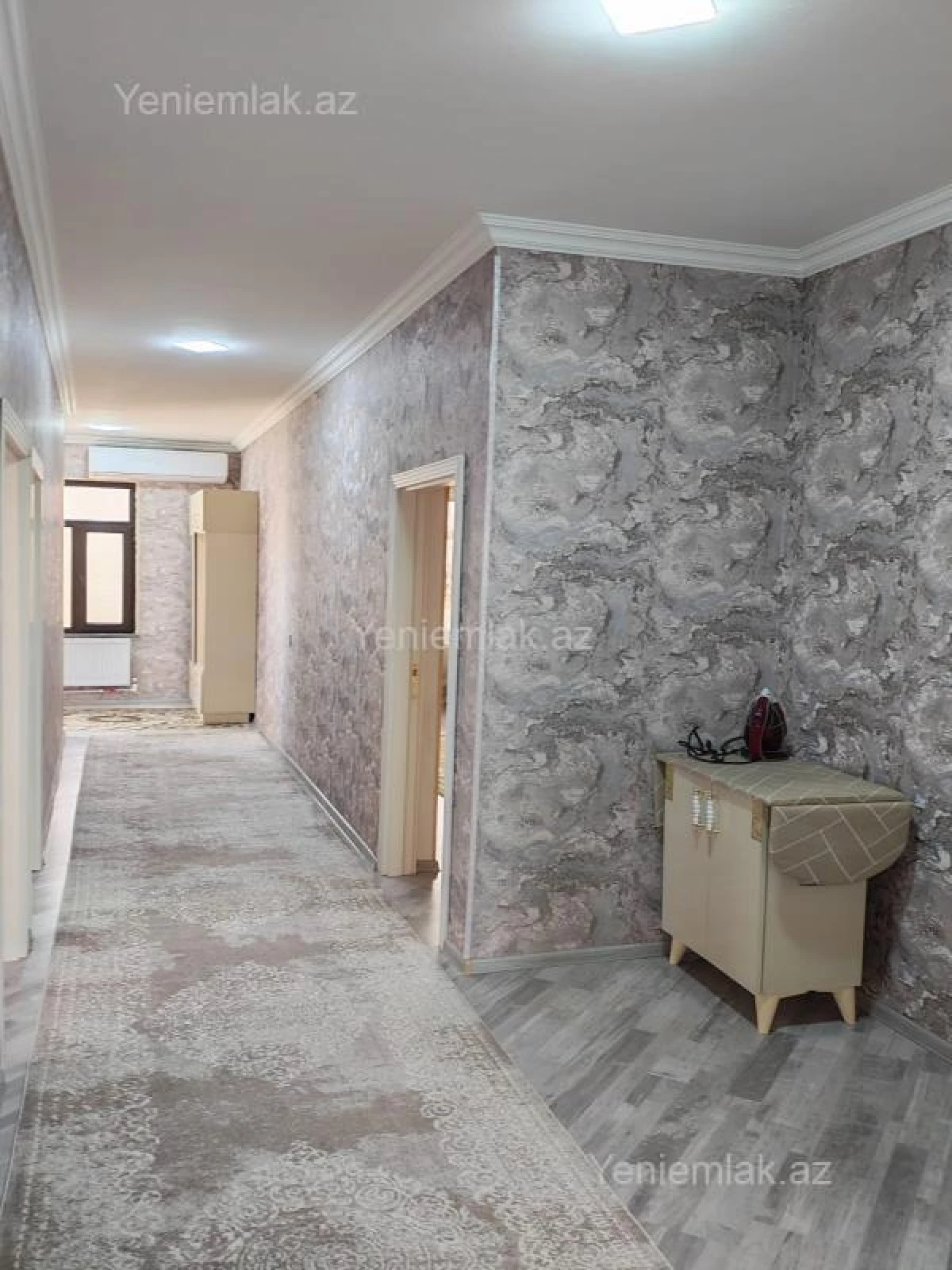 Satılır 4 otaqlı həyət evi 240 m²