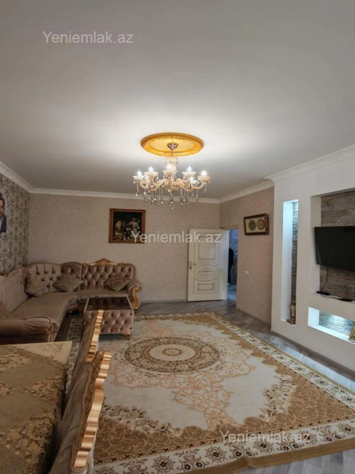 Satılır 4 otaqlı həyət evi 240 m²