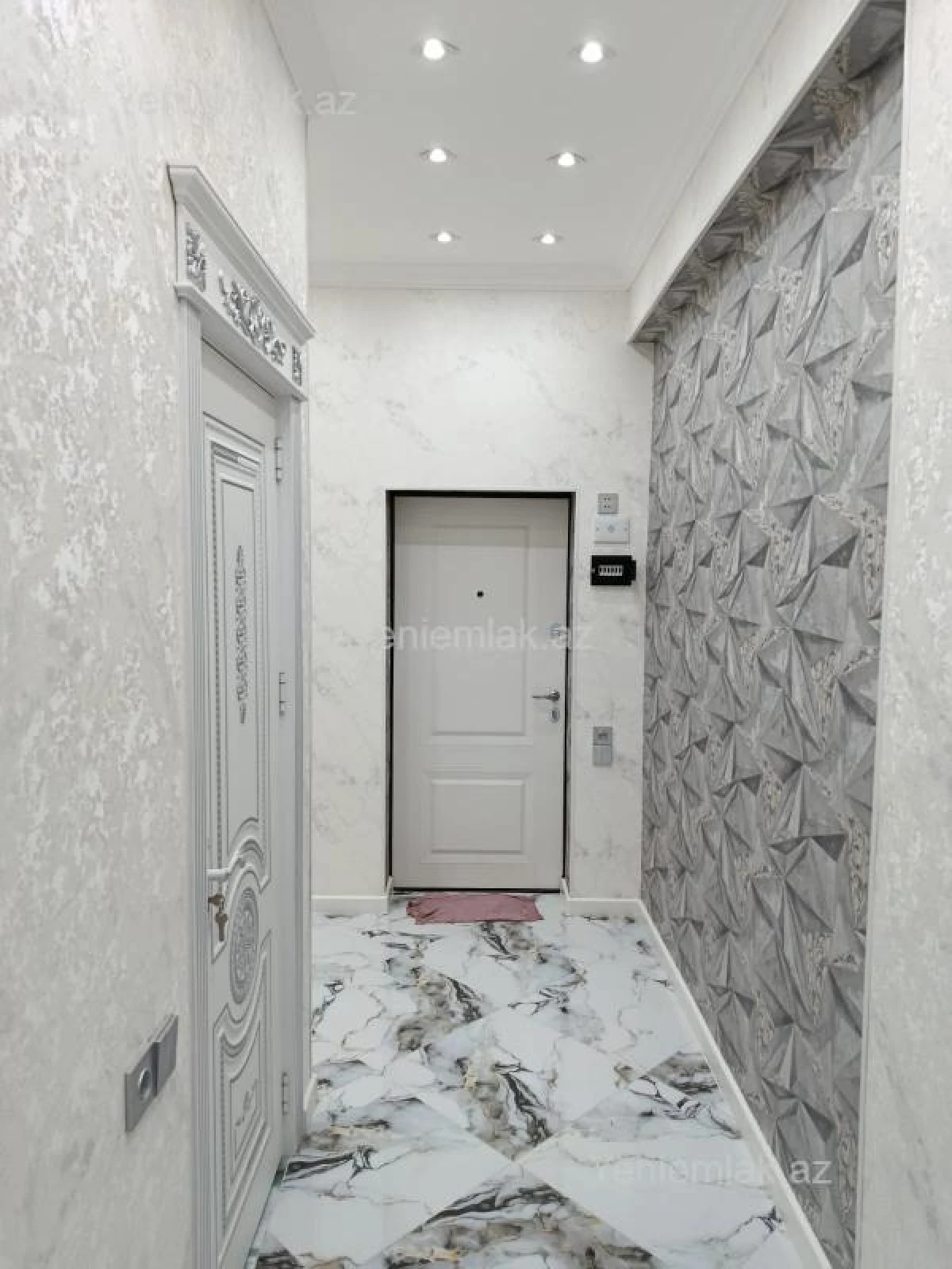 Satılır 2 otaqlı yeni tikili 52 m²