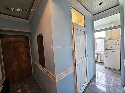 Satılır 3 otaqlı köhnə tikili 70 m²