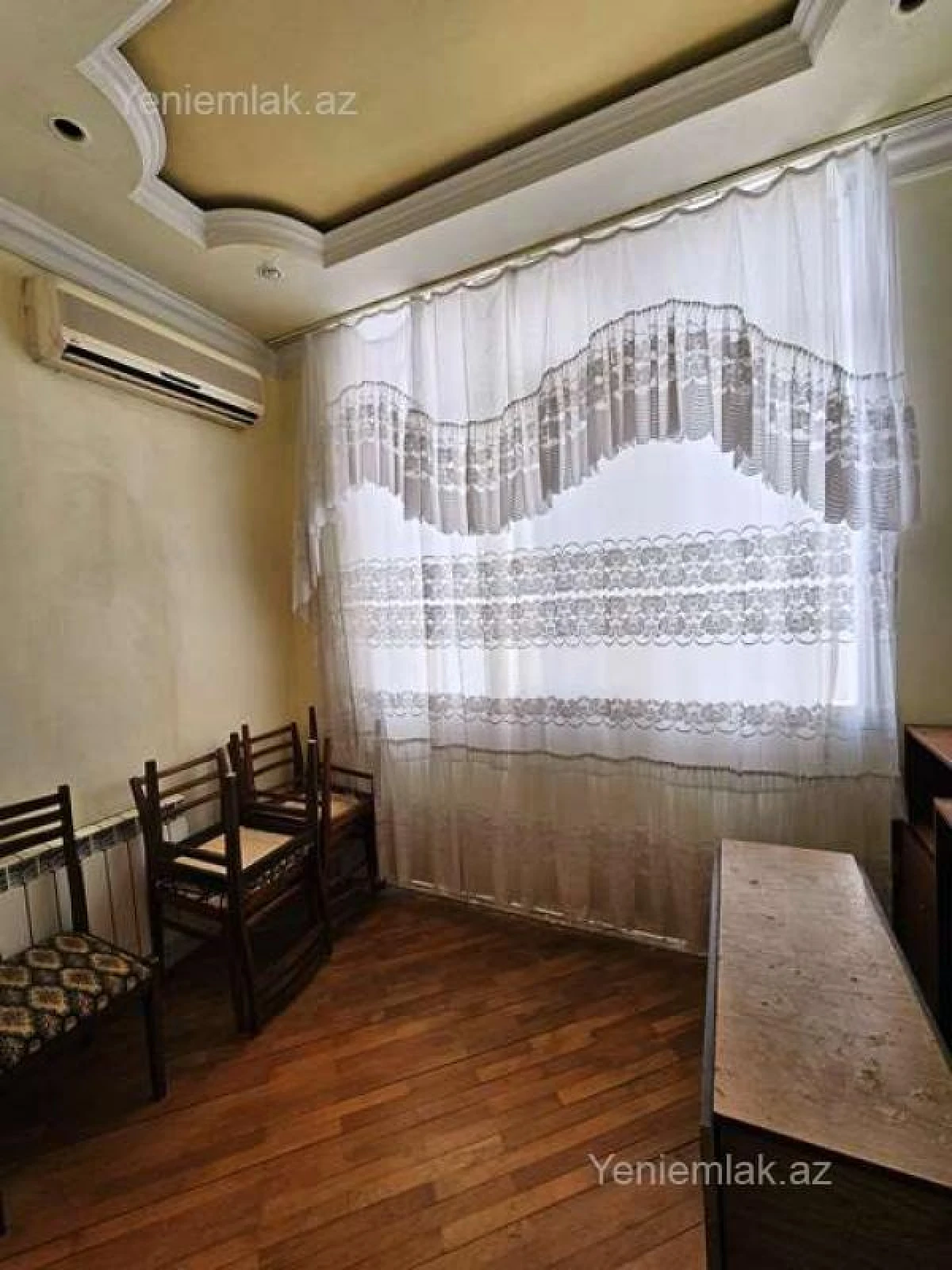 Satılır 3 otaqlı köhnə tikili 70 m²