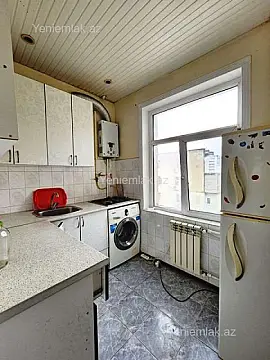 Satılır 3 otaqlı köhnə tikili 70 m²