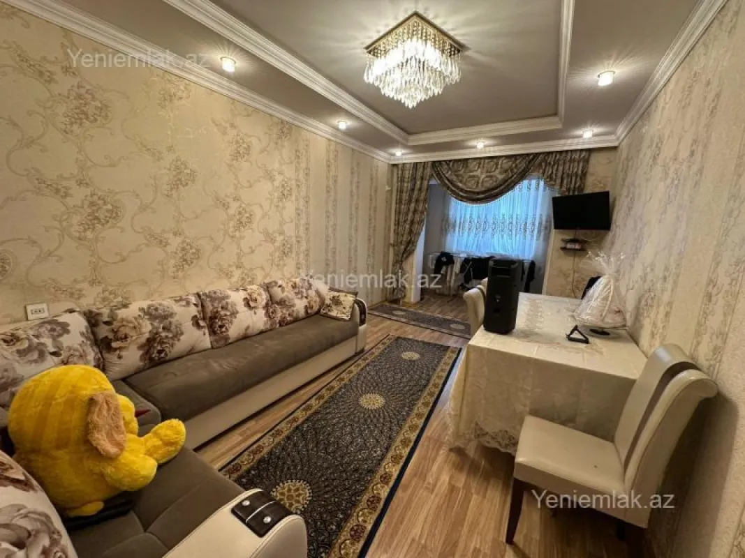 Satılır 3 otaqlı köhnə tikili 90 m²