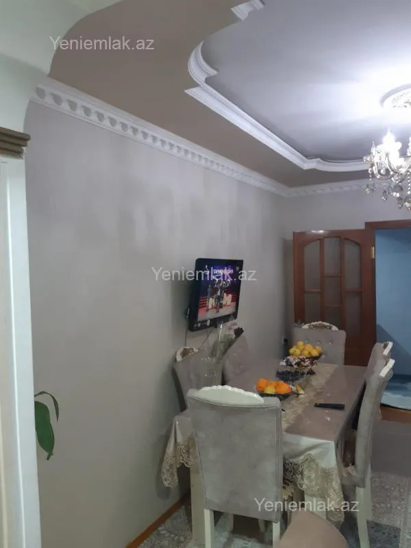 Satılır 2 otaqlı köhnə tikili 55 m²