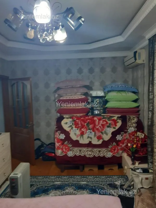 Satılır 2 otaqlı köhnə tikili 55 m²