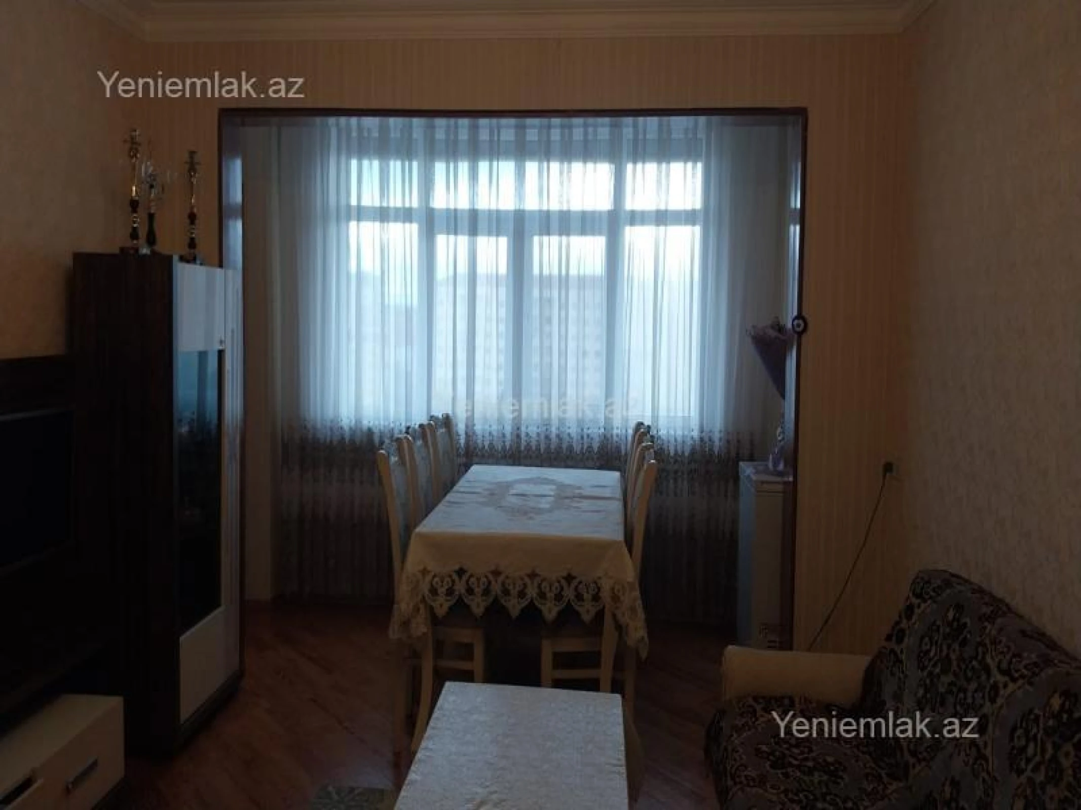 Satılır 4 otaqlı köhnə tikili 90 m²