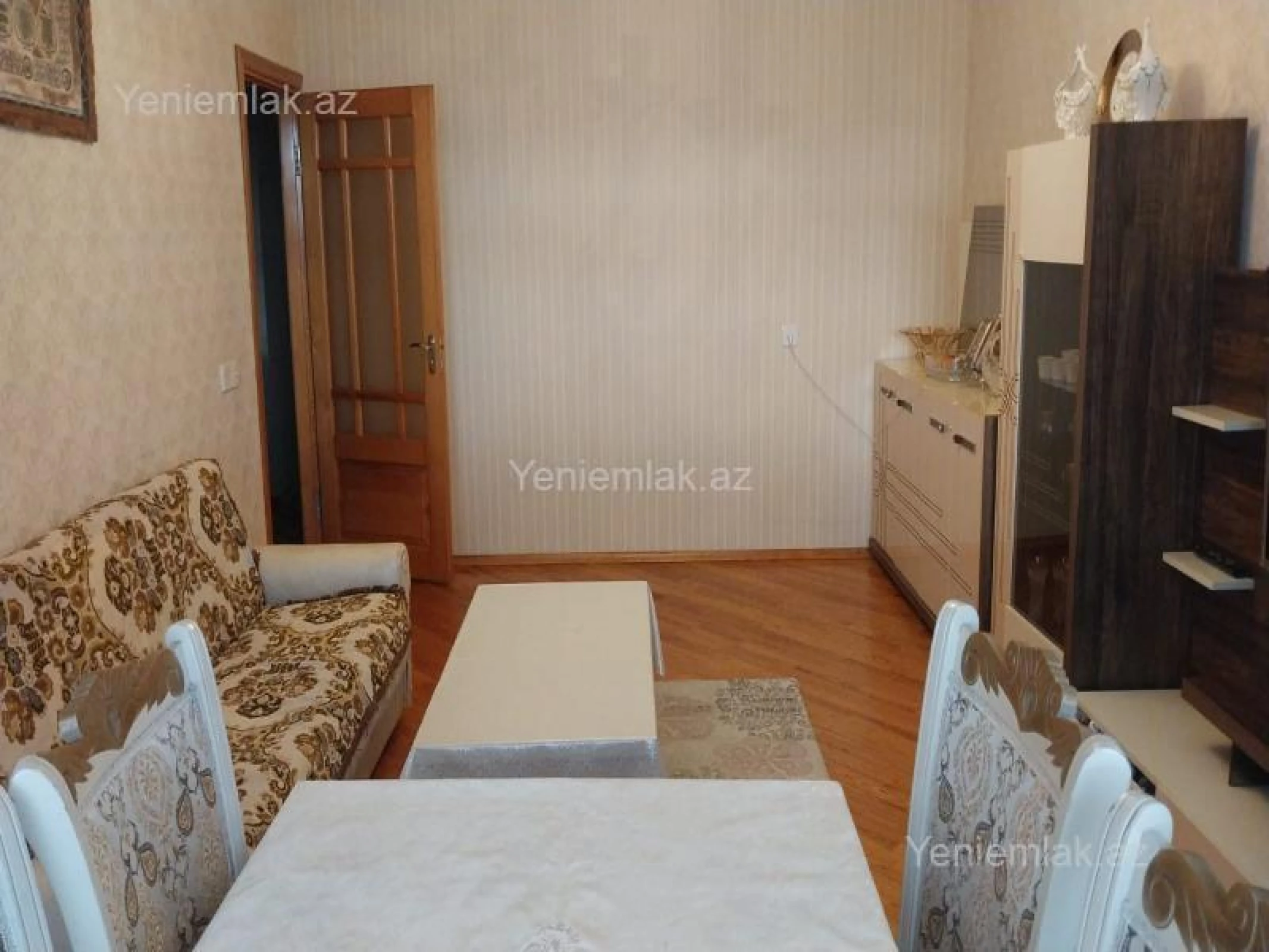 Satılır 4 otaqlı köhnə tikili 90 m²