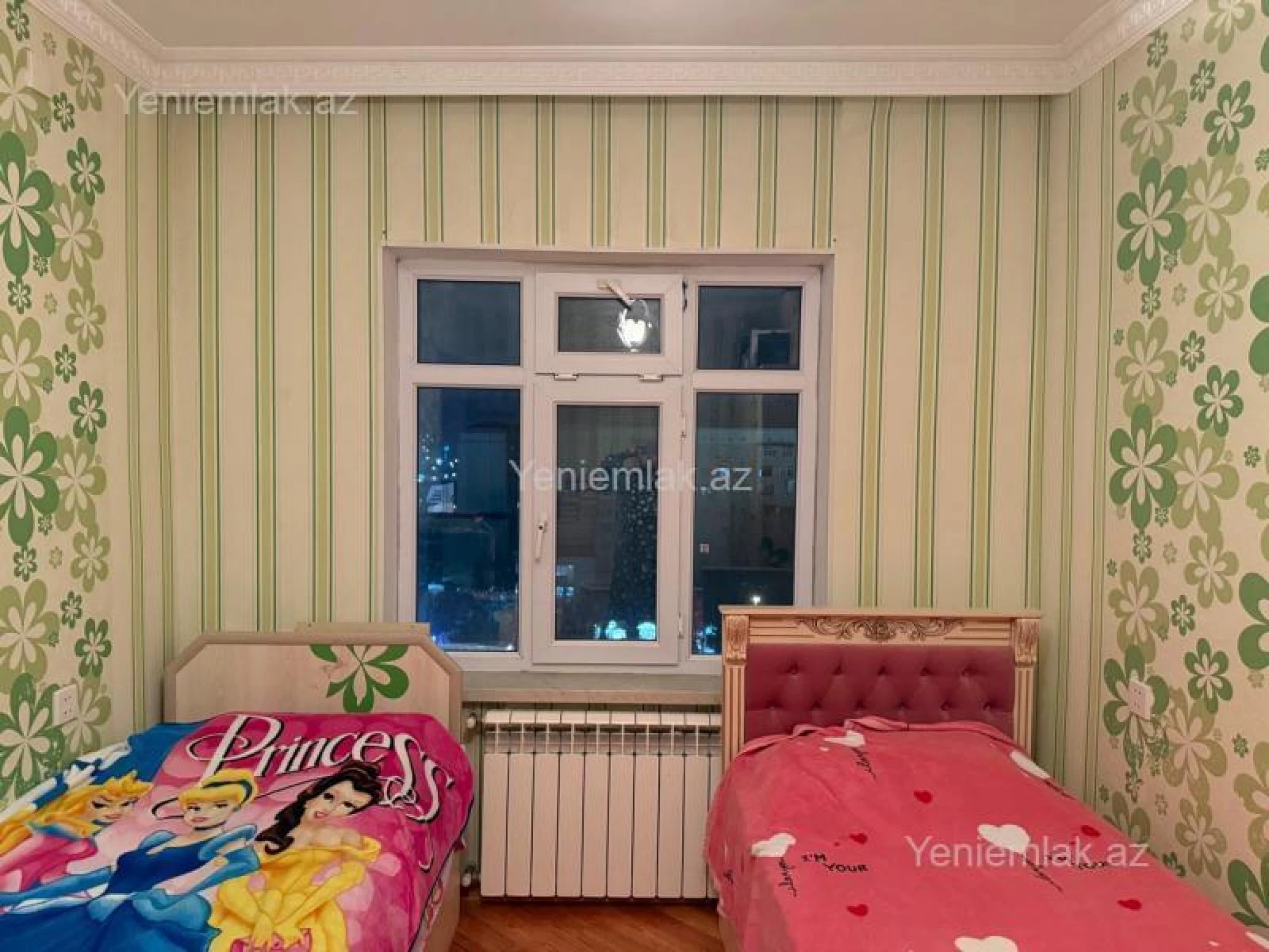 Satılır 4 otaqlı köhnə tikili 90 m²