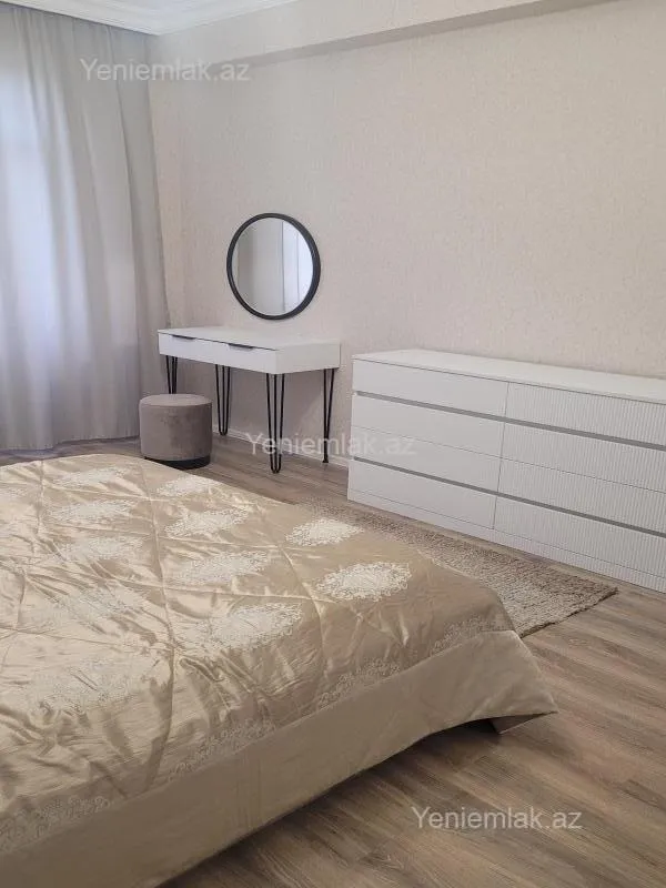 Satılır 2 otaqlı yeni tikili 71 m²