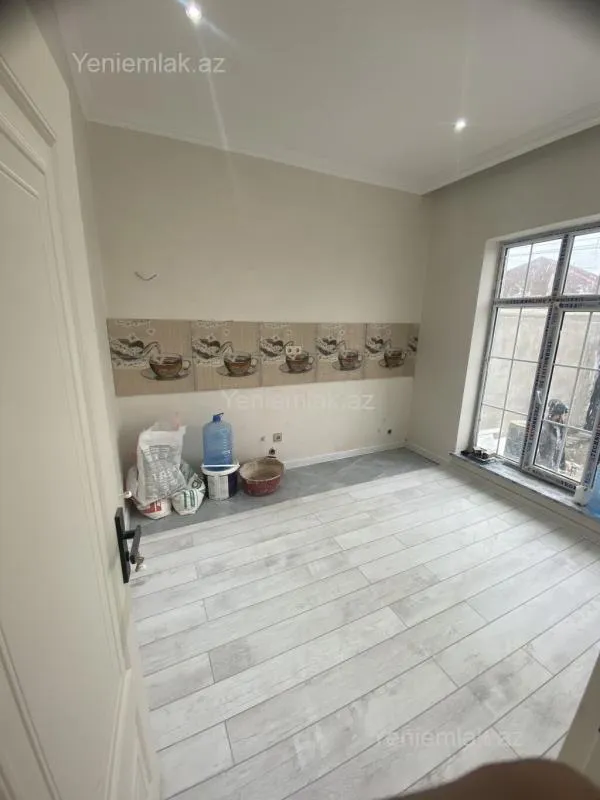 Satılır 2 otaqlı yeni tikili 50 m²