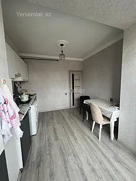 Satılır 2 otaqlı köhnə tikili 65 m²