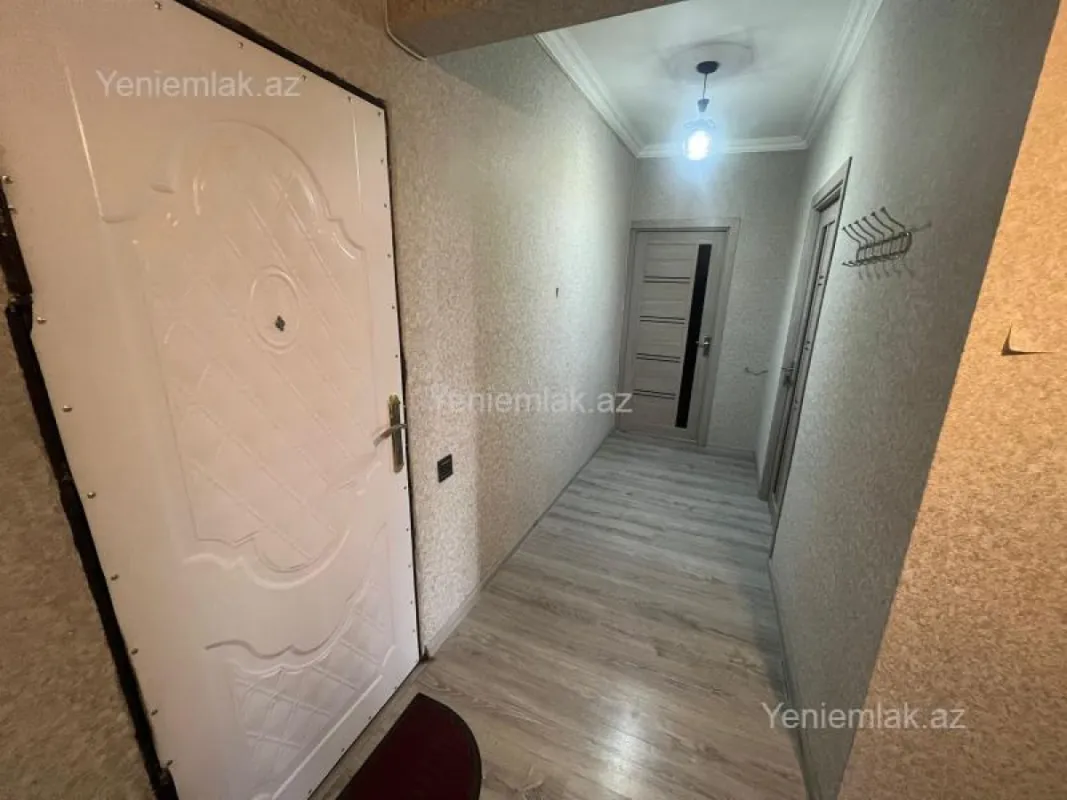 Satılır 2 otaqlı köhnə tikili 65 m²
