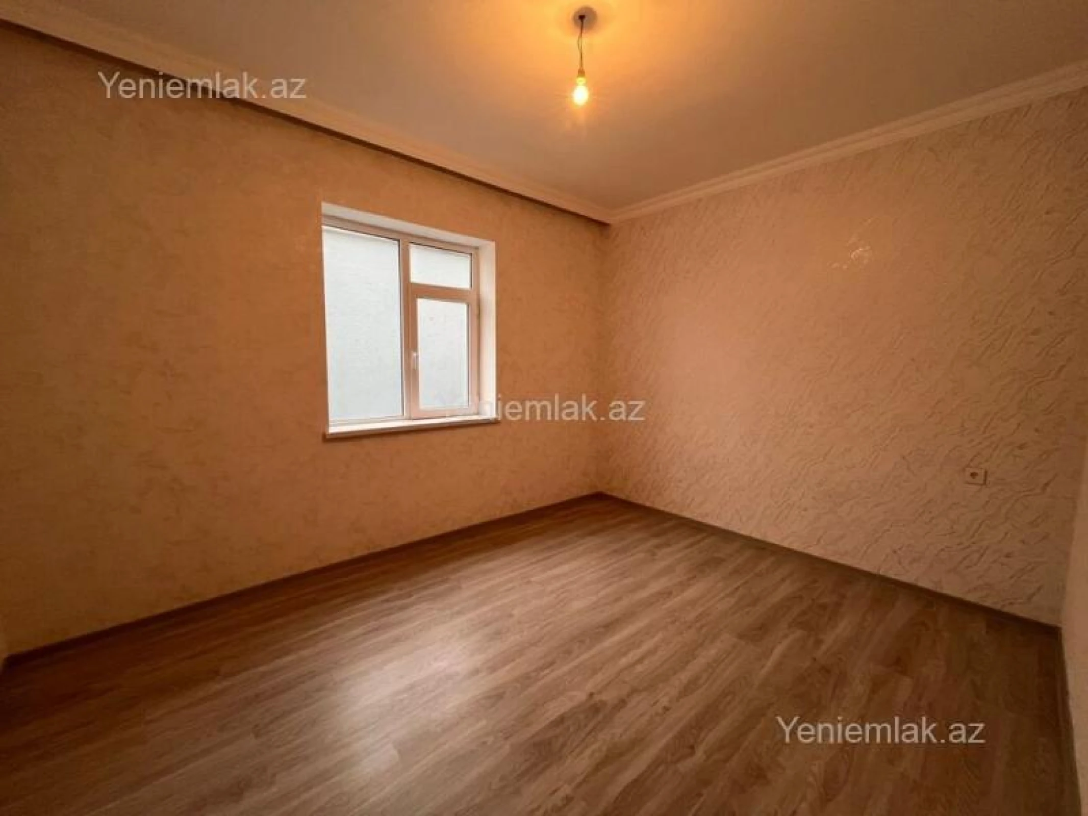 Satılır 2 otaqlı yeni tikili 50 m²