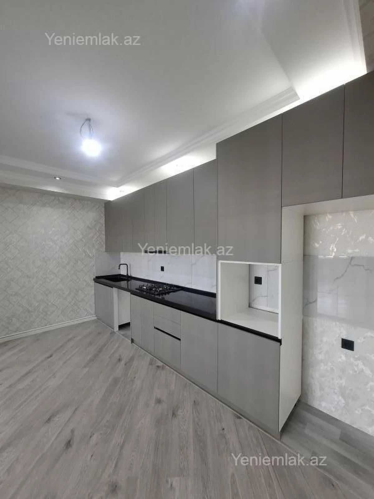 Satılır 3 otaqlı yeni tikili 128 m²
