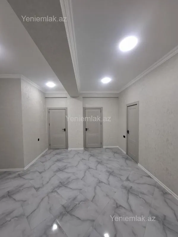 Satılır 3 otaqlı yeni tikili 128 m²