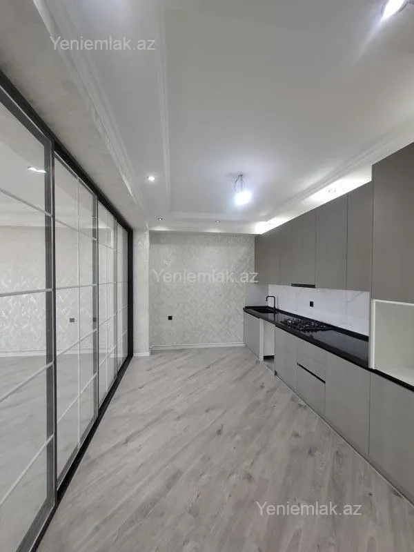 Satılır 3 otaqlı yeni tikili 128 m²